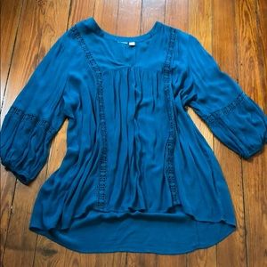 Beautiful blue top size 18/20